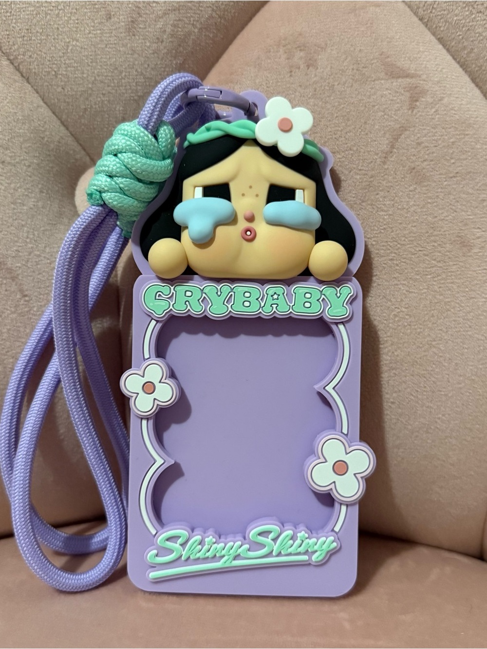 POP MART CRYBABY SHINY SHINY SERIES-CARD HOLDER CONFIRMED
BLIND BOX